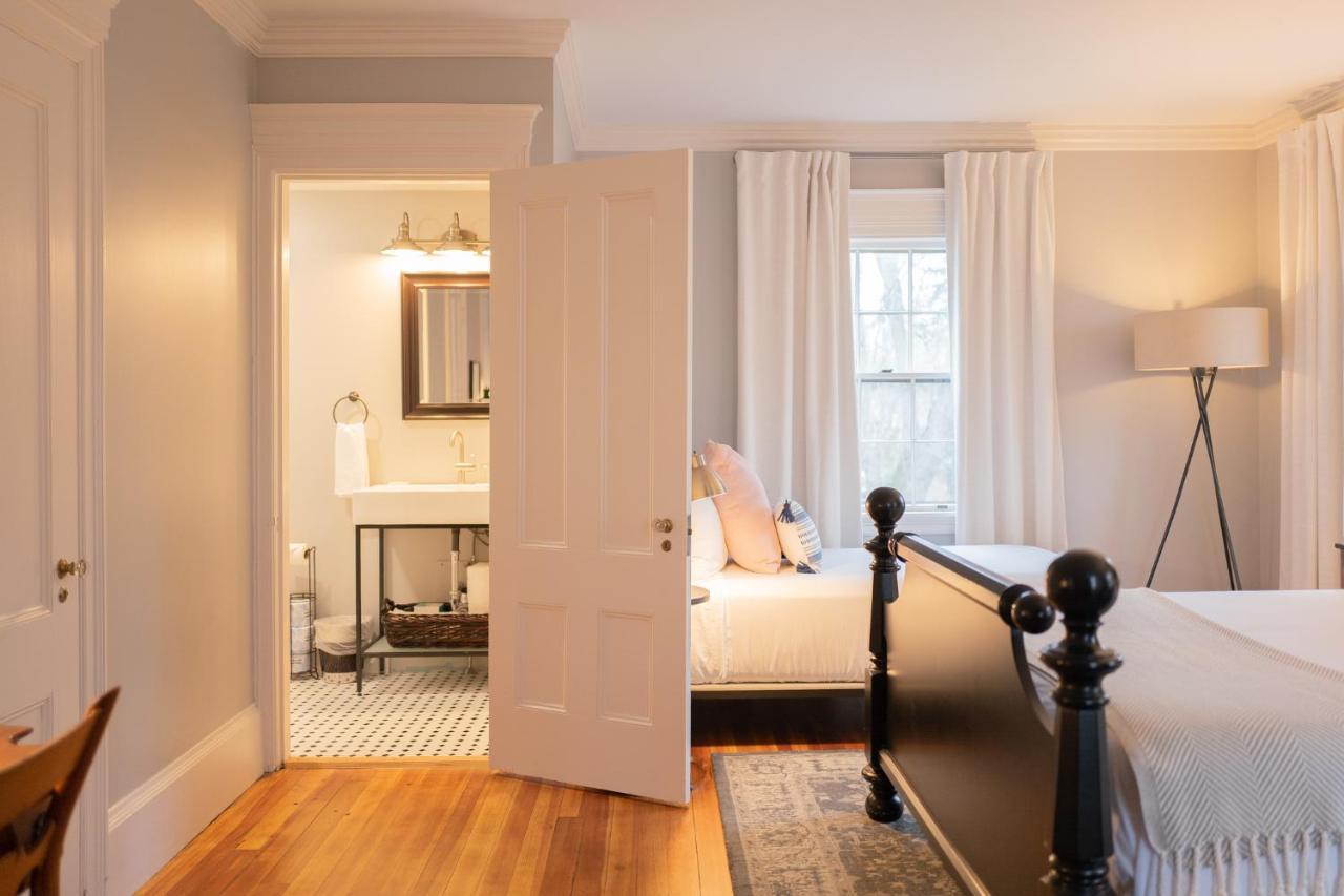 Onesixtyfive, The Inn On Park Row 브런즈윅 외부 사진